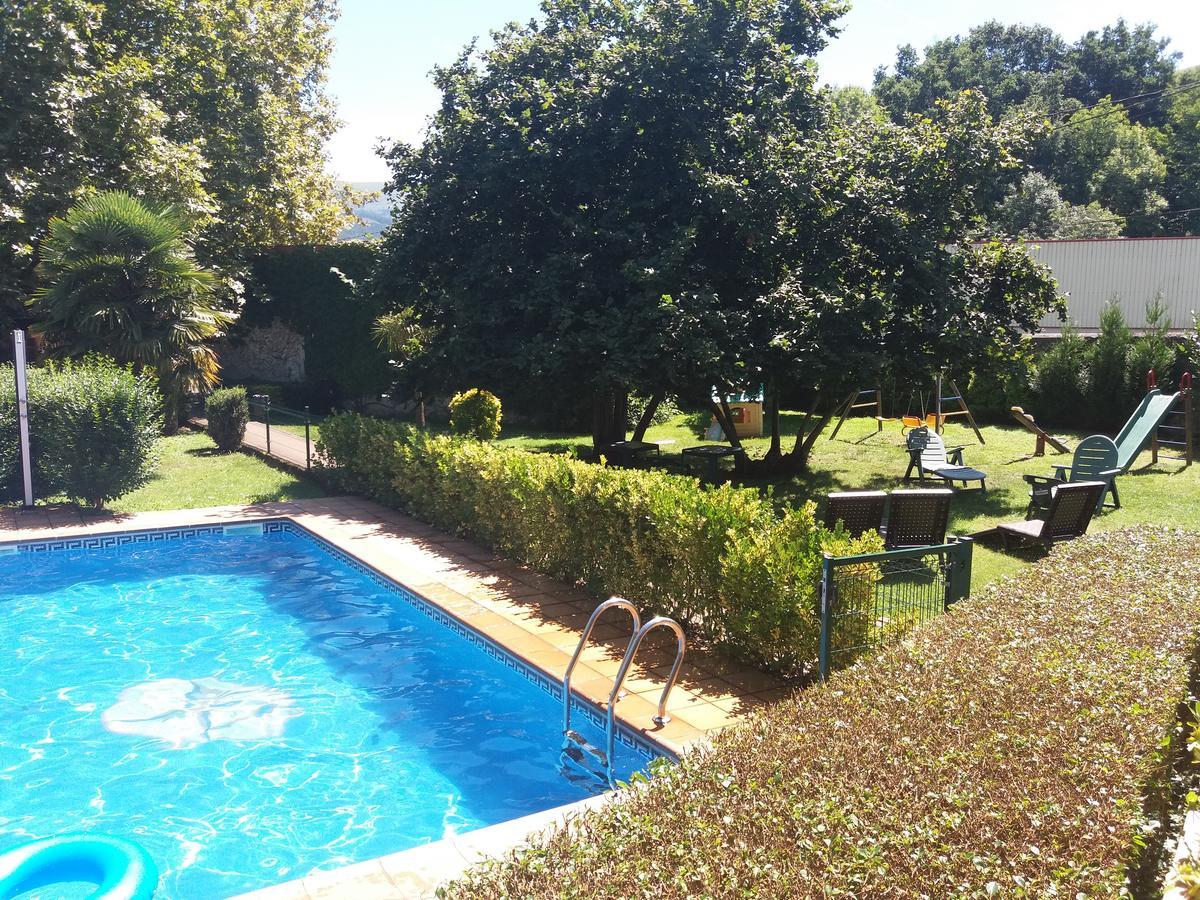 Apartamentos El Cazador San Vicente de Toranzo Exteriér fotografie